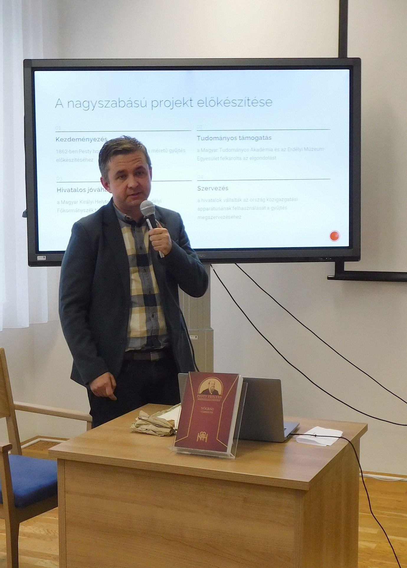 Angyal Laszlo es Greczi Zsoldos Eniko konyvbemutatoja 07