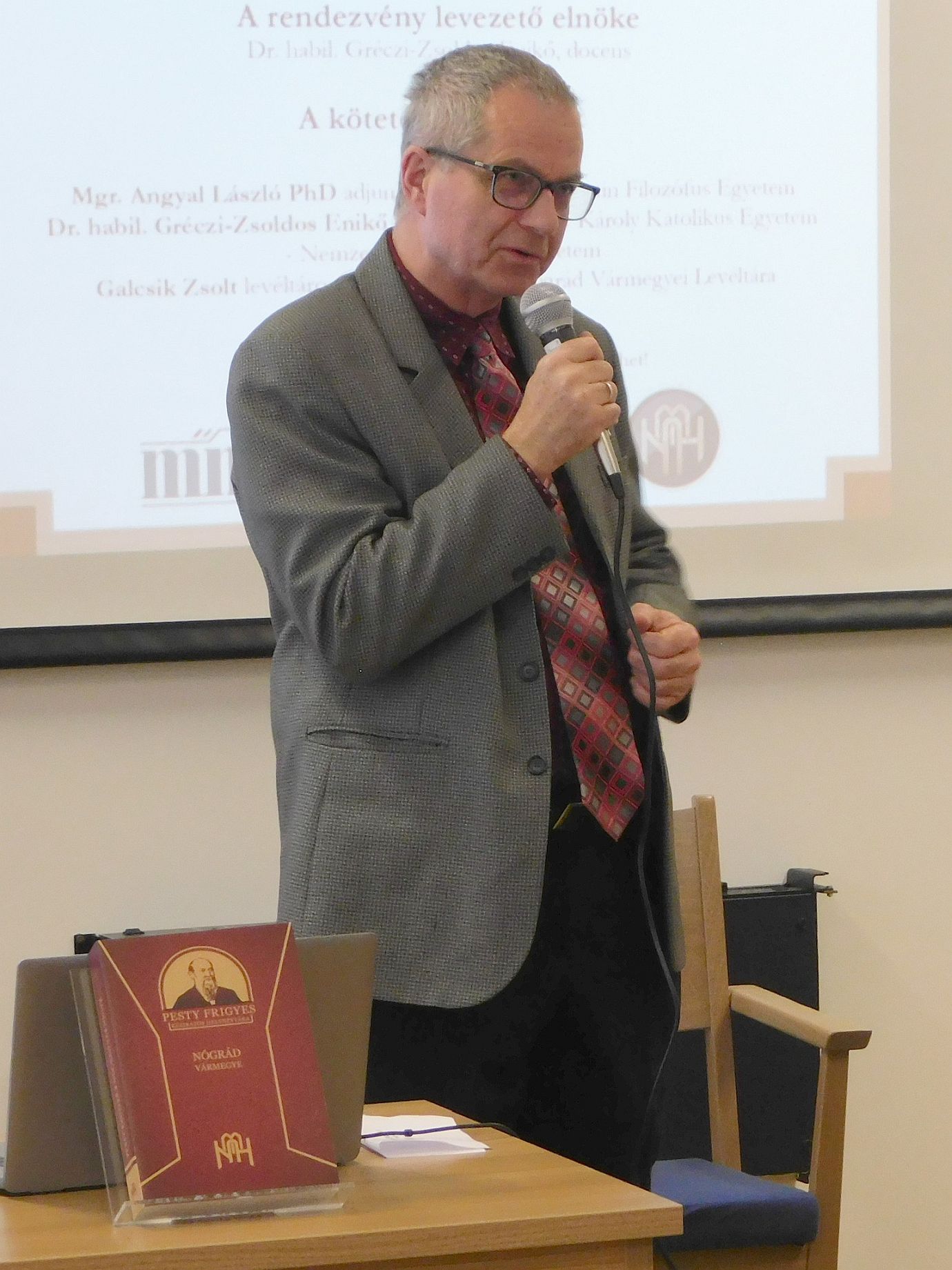 Angyal Laszlo es Greczi Zsoldos Eniko konyvbemutatoja 08